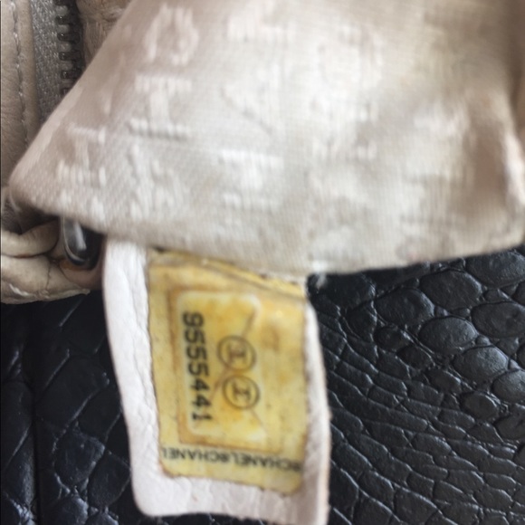 ❤️TRADED❤️CHANEL IVORY CHAIN CLUTCH HANDBAG QUILT - Picture 5 of 8